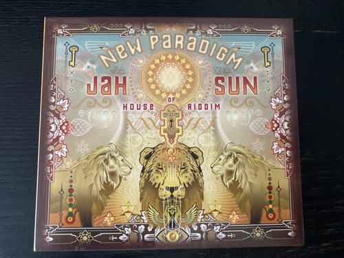 Jah sun new - jah, house